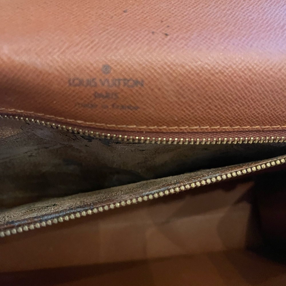 ✨Authentic Monceau Louis Vuitton Bag✨ - Picture 9 of 16